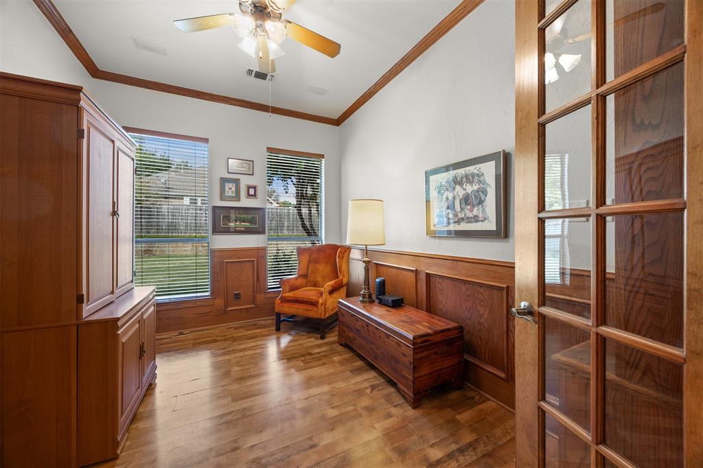 Office...Library....guest suite....you decide.