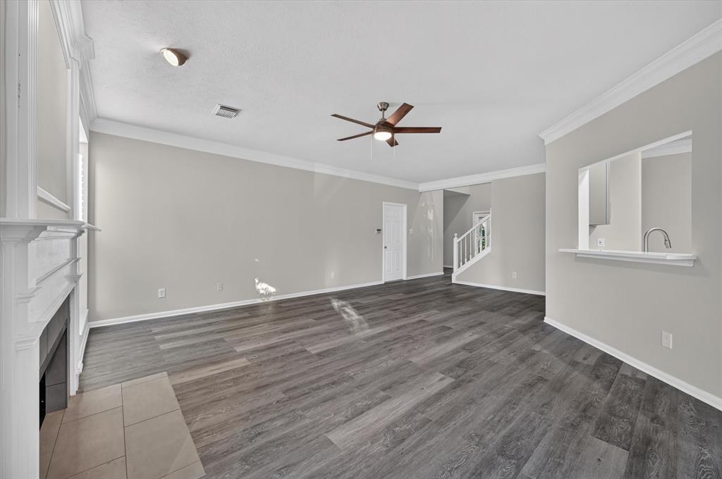 2312 Honeylocust Drive, Irving, TX 75063