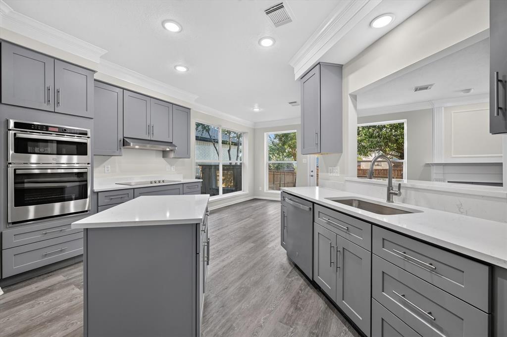 2312 Honeylocust Drive, Irving, TX 75063