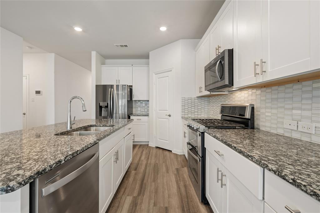 1323 Black Canyon Avenue, Royse City, TX 75189