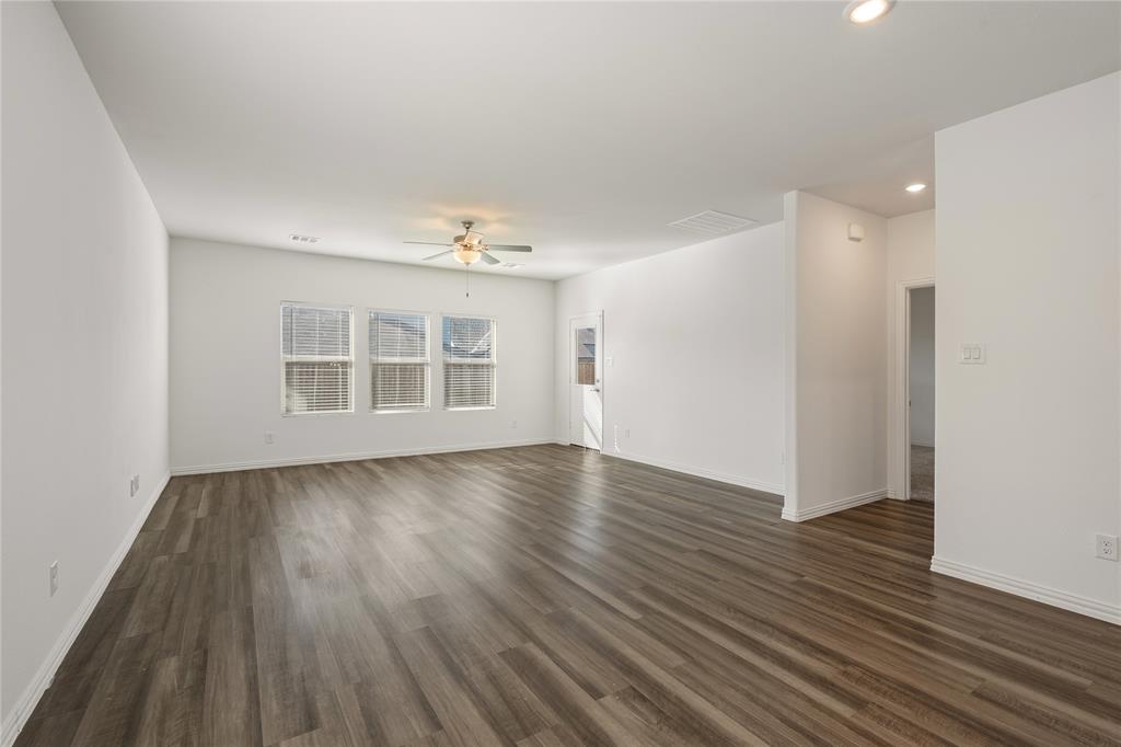 1323 Black Canyon Avenue, Royse City, TX 75189