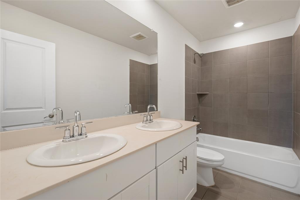 1323 Black Canyon Avenue, Royse City, TX 75189