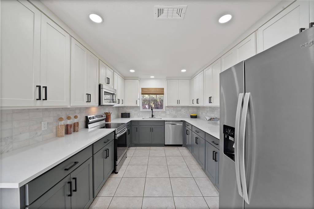 2904 Laurel Lane, Plano, TX 75074 2904 Laurel Lane, Plano, TX 75074
