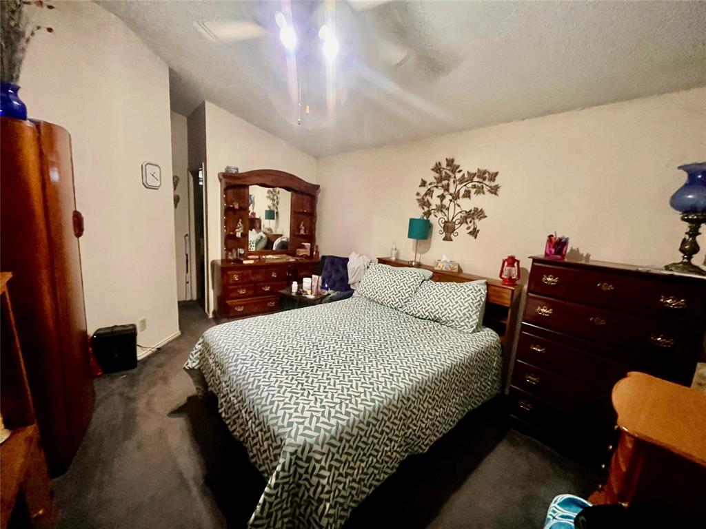 1116 Sandalwood Lane, DeSoto, TX 75115
