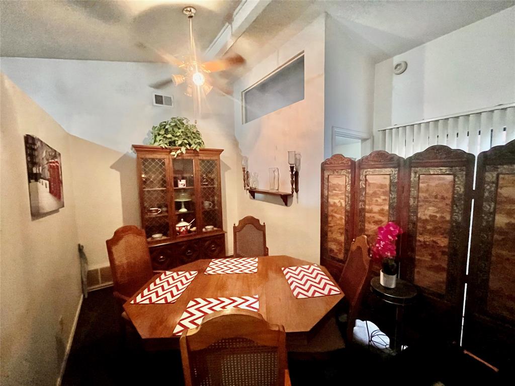 1116 Sandalwood Lane, DeSoto, TX 75115