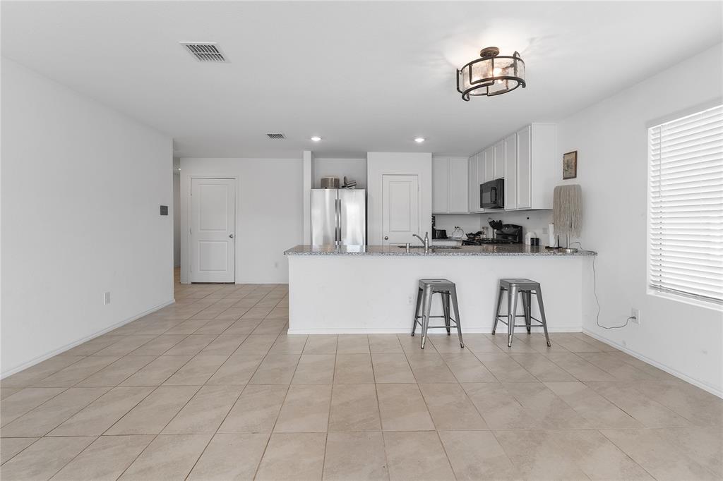1527 Trick Riding Way, Crandall, TX 75114