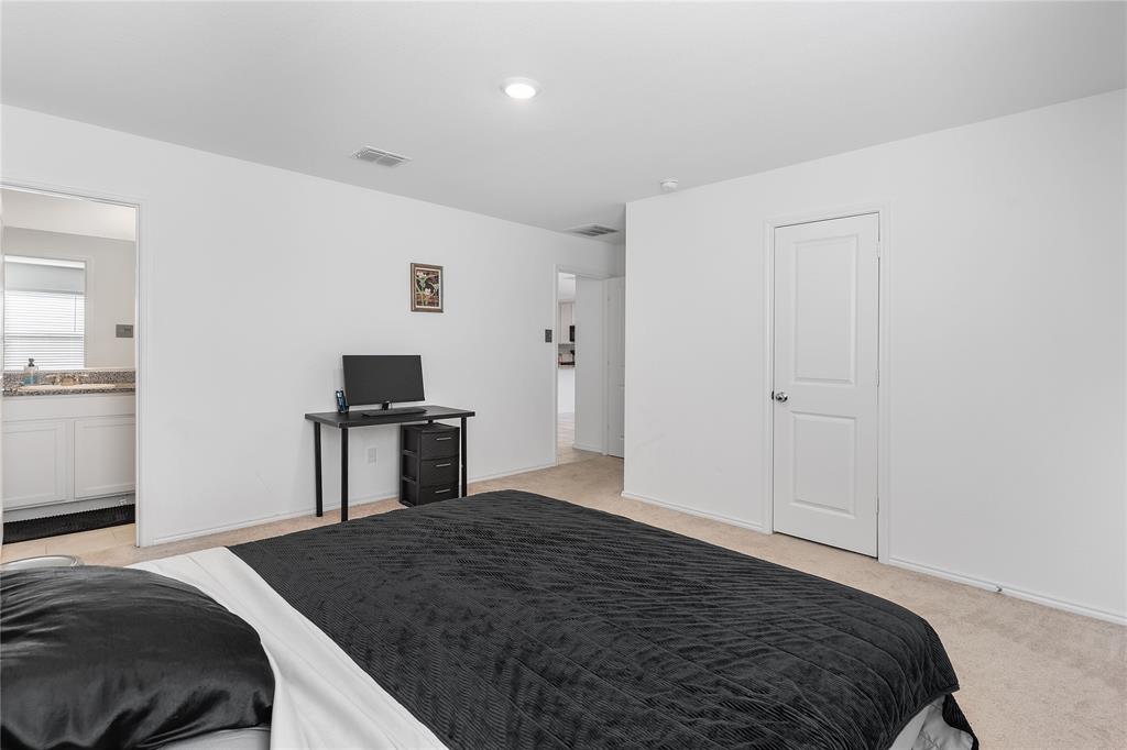 1527 Trick Riding Way, Crandall, TX 75114