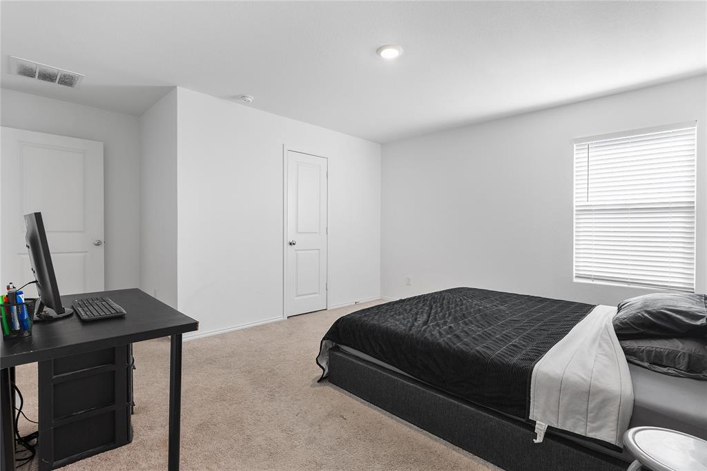 1527 Trick Riding Way, Crandall, TX 75114