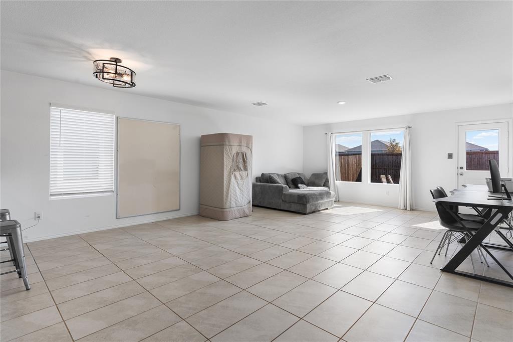 1527 Trick Riding Way, Crandall, TX 75114
