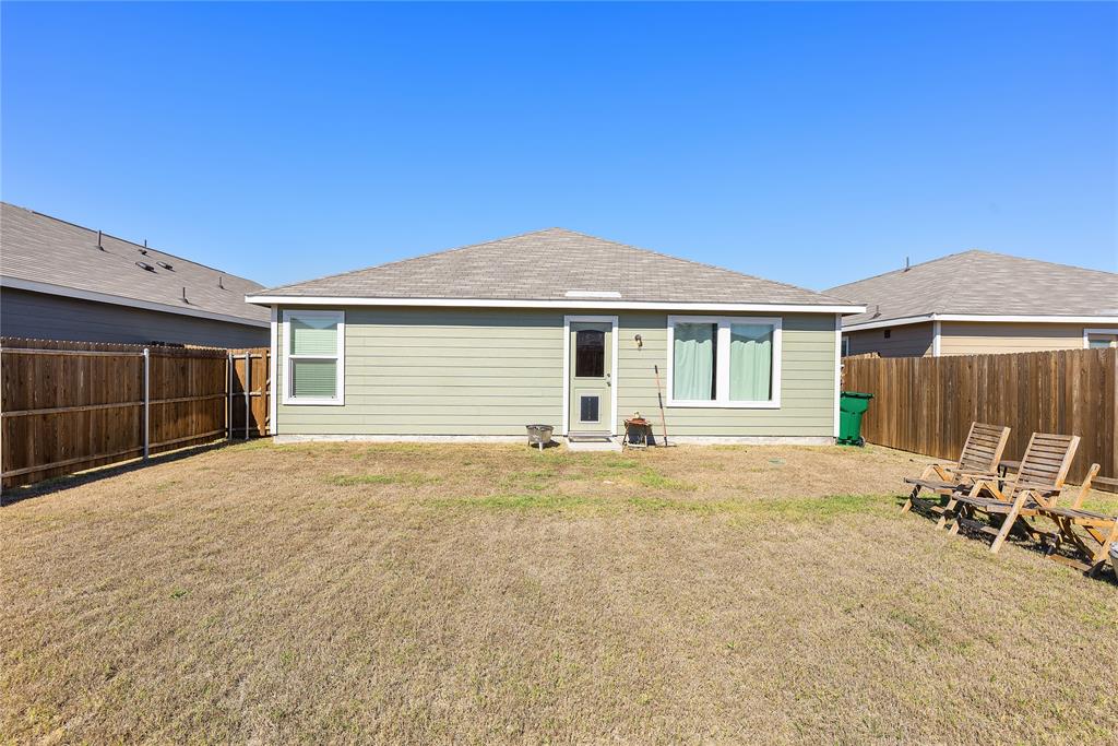 1527 Trick Riding Way, Crandall, TX 75114