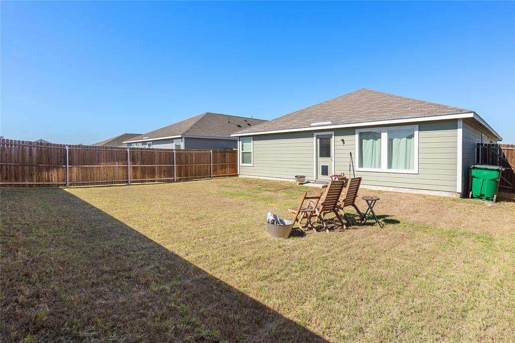 1527 Trick Riding Way, Crandall, TX 75114