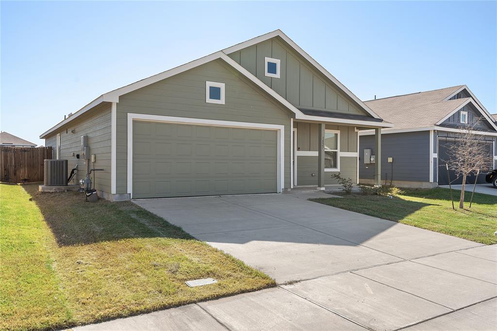 1527 Trick Riding Way, Crandall, TX 75114