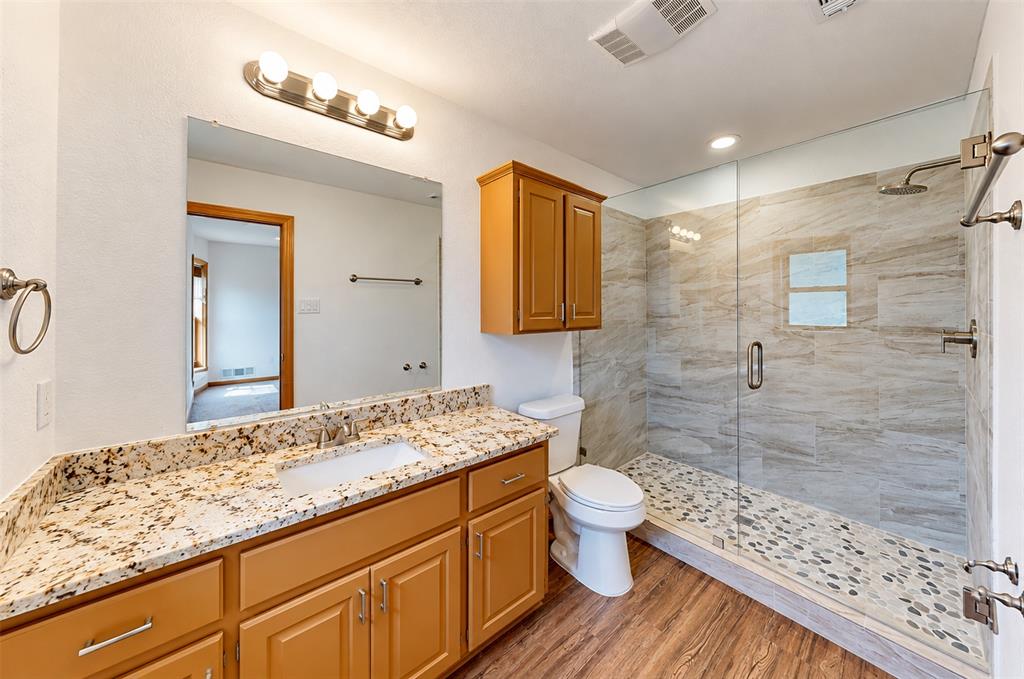 9720 Bluebonnet Drive, Scurry, TX 75158