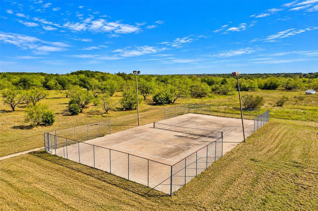 9720 Bluebonnet Drive, Scurry, TX 75158