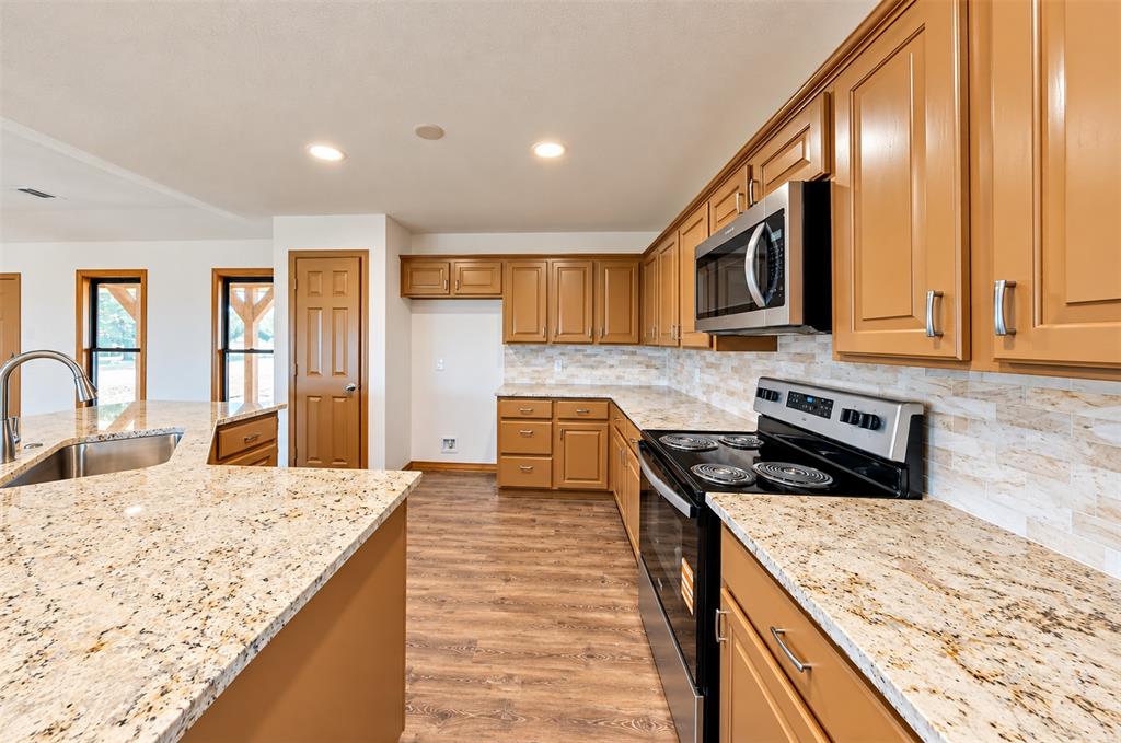 9720 Bluebonnet Drive, Scurry, TX 75158