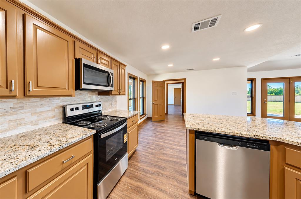 9720 Bluebonnet Drive, Scurry, TX 75158