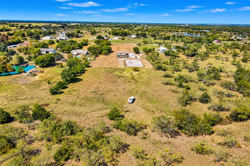 9720 Bluebonnet Drive, Scurry, TX 75158