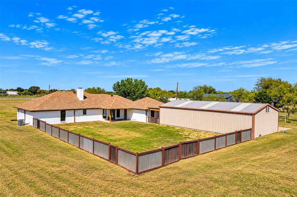 9720 Bluebonnet Drive, Scurry, TX 75158