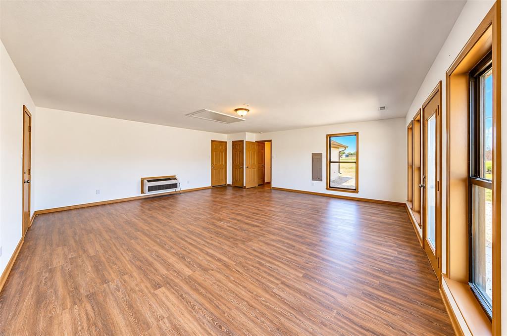 9720 Bluebonnet Drive, Scurry, TX 75158