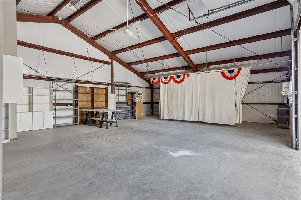 1,500 sf detached garage