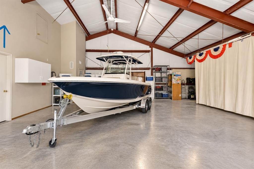1,500 sf detached garage