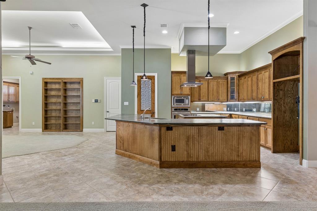 186 Moonlight Drive, Murphy, TX 75094
