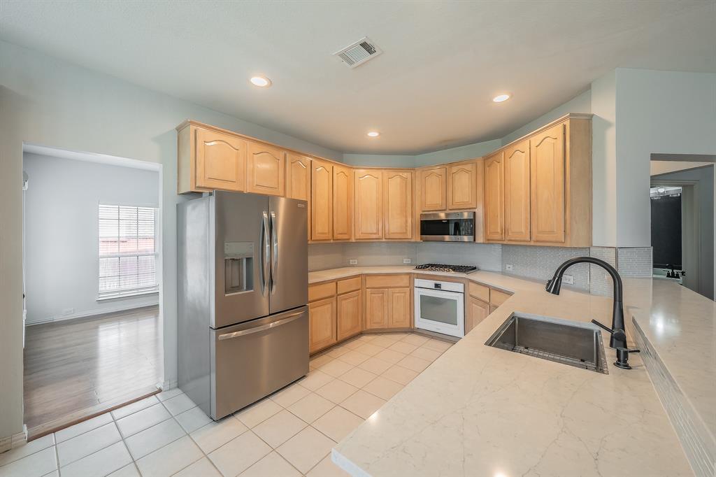 10503 Waters Drive, Irving, TX 75063