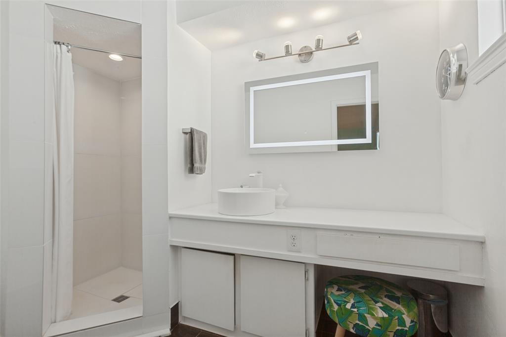 1805 Westlake Drive, Plano, TX 75075