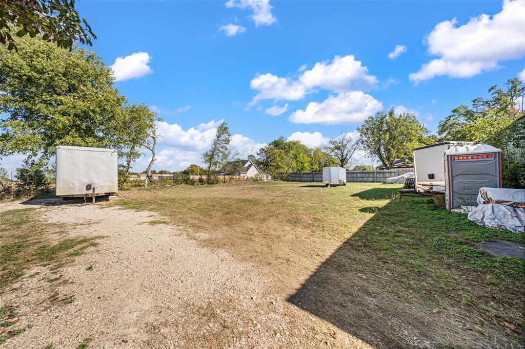 1105 Beard Avenue, Robinson, TX 76706 1105 Beard Avenue, Robinson, TX 76706