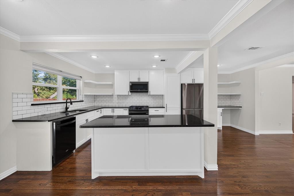 721 Owensons Drive, Dallas, TX 75224 721 Owensons Drive, Dallas, TX 75224