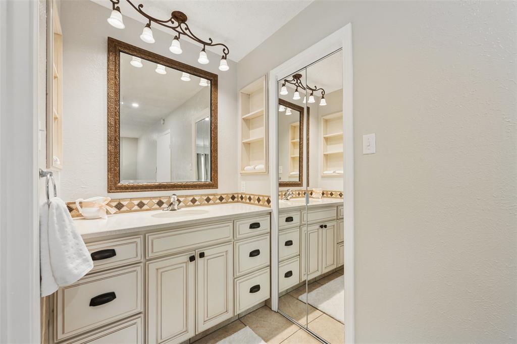 1508 Strawberry Circle, Irving, TX 75060