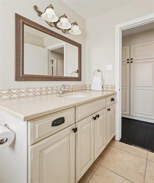 1508 Strawberry Circle, Irving, TX 75060