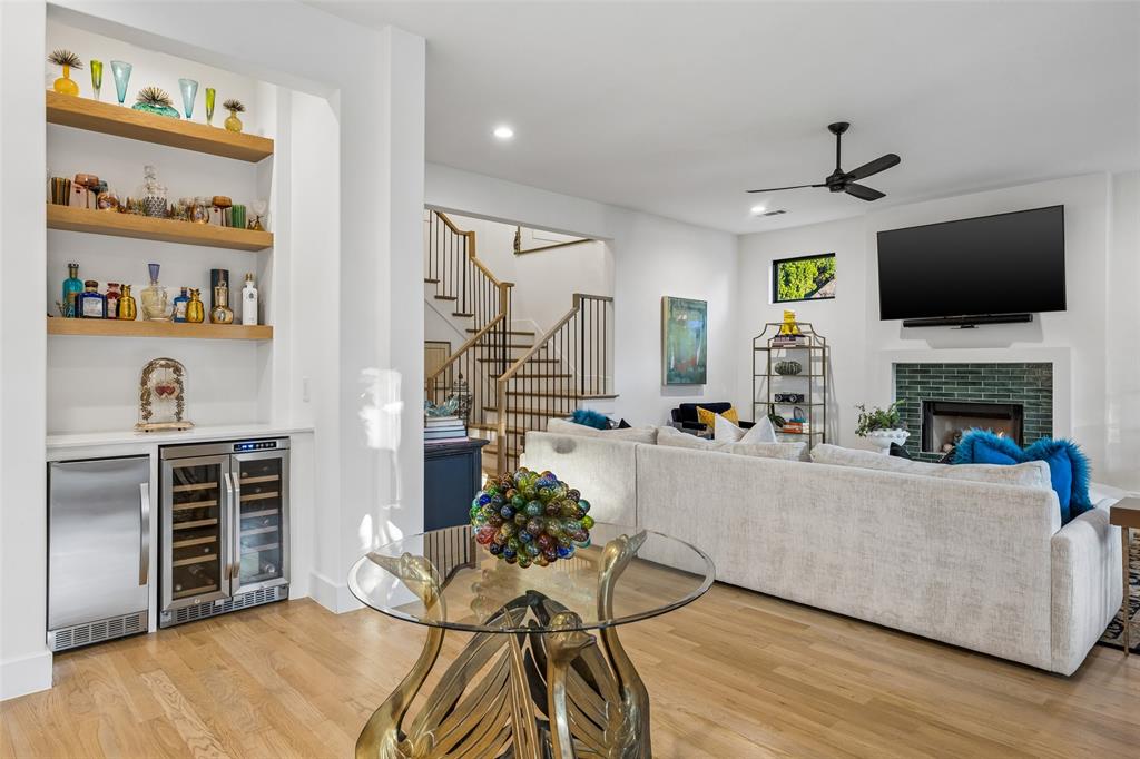523 Cameron Avenue, Dallas, TX 75223
