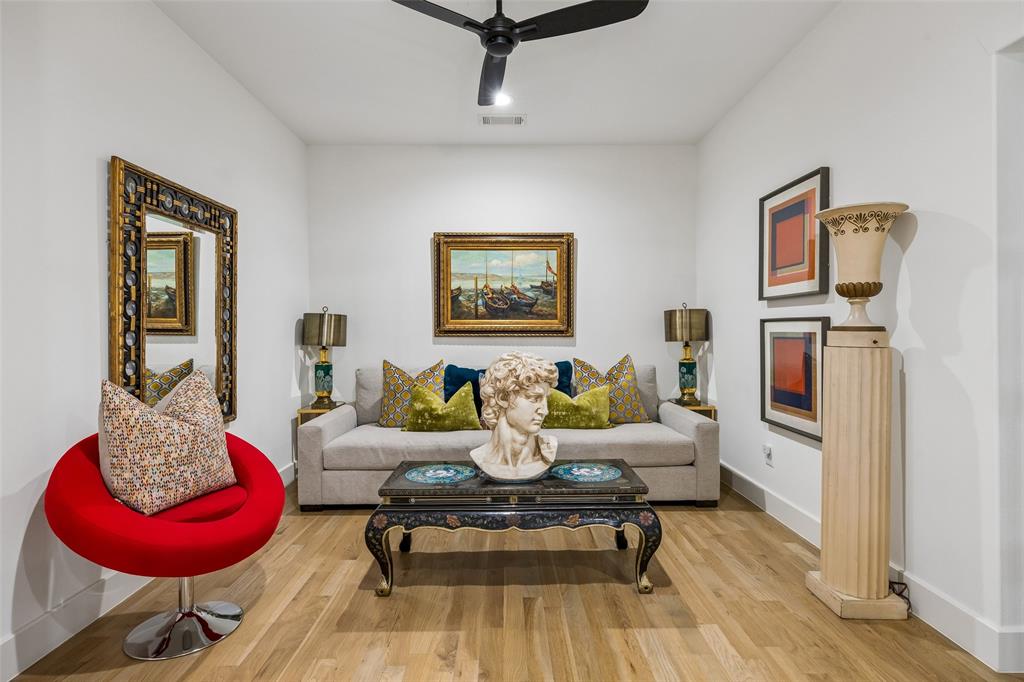 523 Cameron Avenue, Dallas, TX 75223