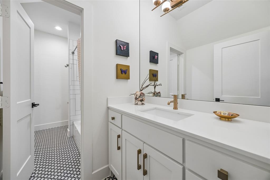 523 Cameron Avenue, Dallas, TX 75223
