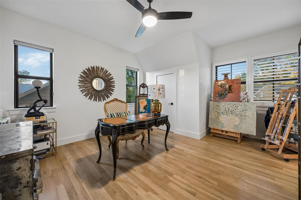 523 Cameron Avenue, Dallas, TX 75223