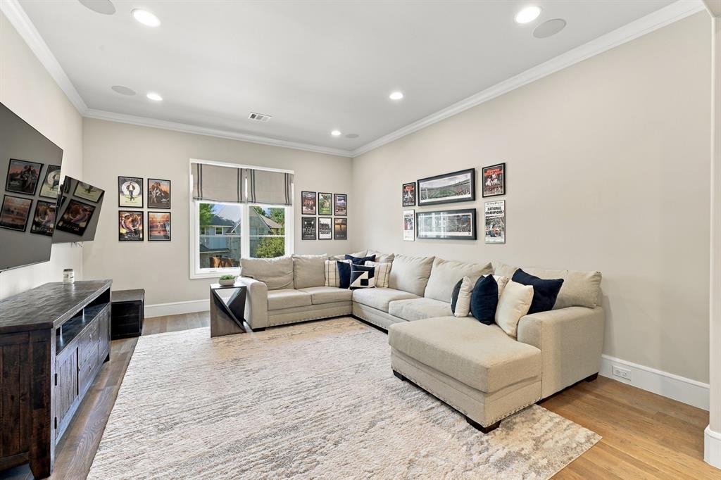 4112 Santa Barbara Drive, Dallas, TX 75214