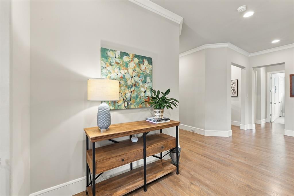 4112 Santa Barbara Drive, Dallas, TX 75214