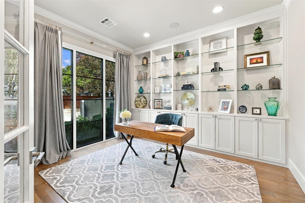 4112 Santa Barbara Drive, Dallas, TX 75214