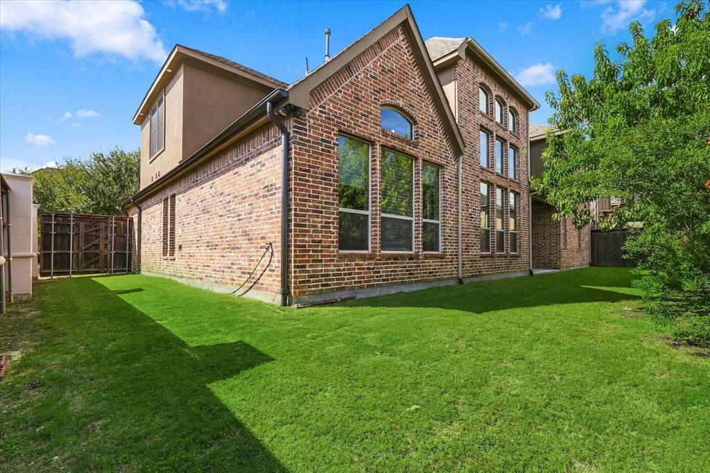 Additional side yard area