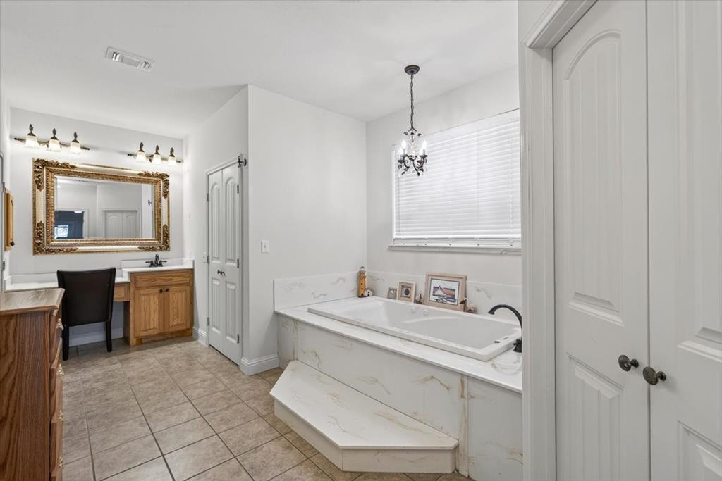 3410 Christina Court N, Athens, TX 75752