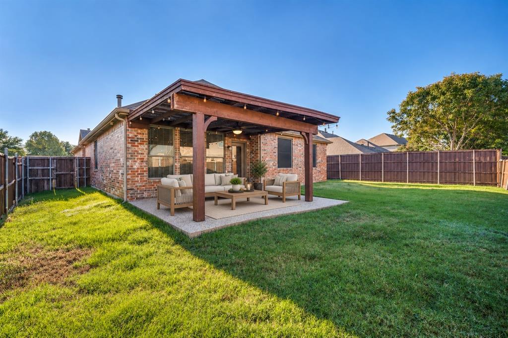 Virtually staged patio