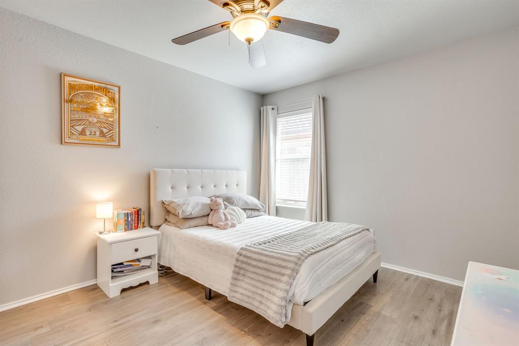 4002 Sapphire Lane, Granbury, TX 76049