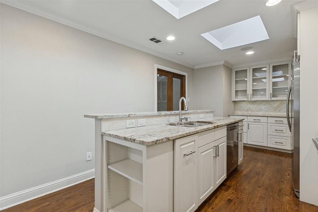 Kitchen showing coffee bar at far end