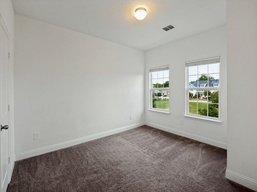 1024 Thomas Place, Carrollton, TX 75006
