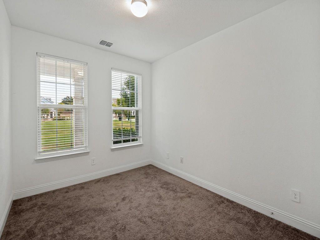 1024 Thomas Place, Carrollton, TX 75006