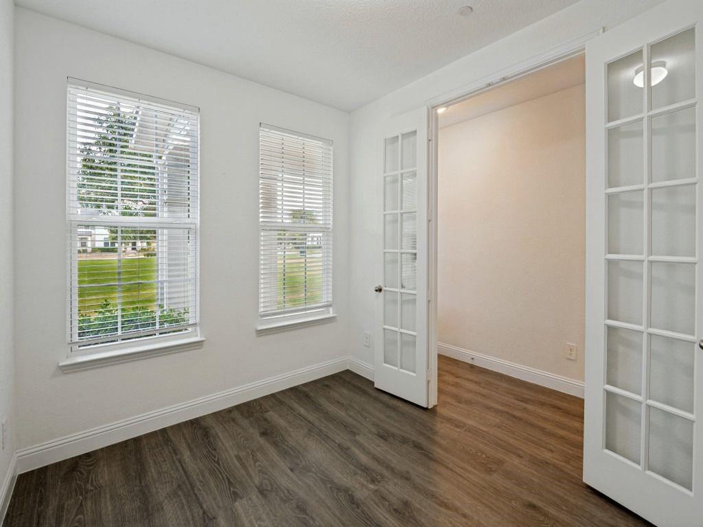 1024 Thomas Place, Carrollton, TX 75006