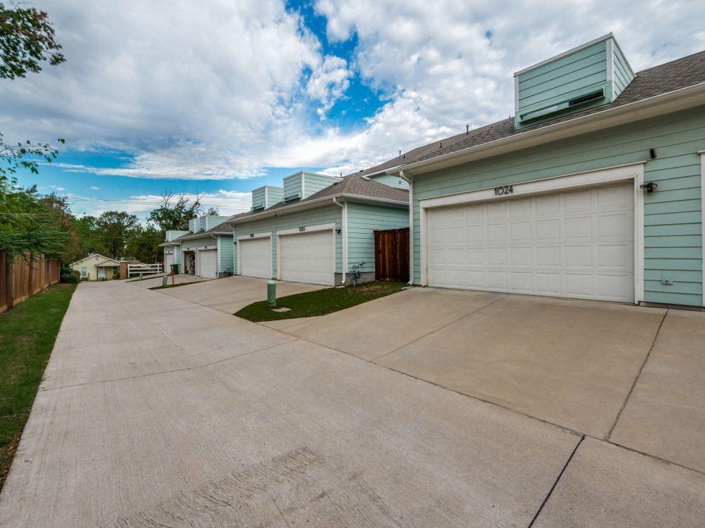 1024 Thomas Place, Carrollton, TX 75006