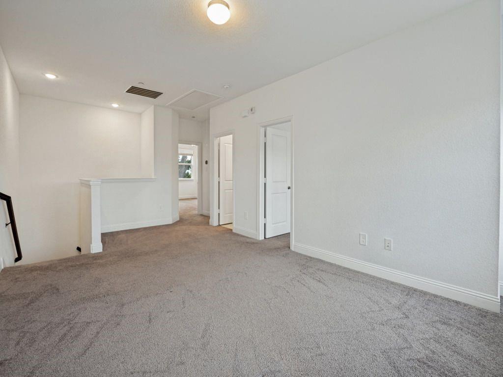 1024 Thomas Place, Carrollton, TX 75006