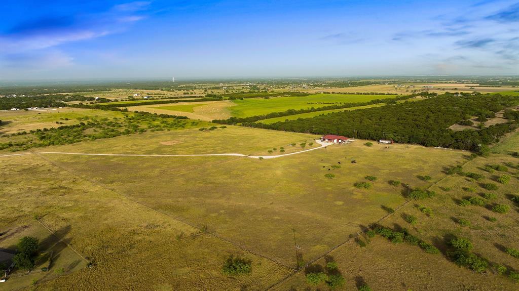 1095 Austin Hines Drive, China Spring, TX 76633